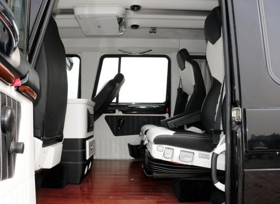 乌尼莫克u50006x6房车,乌尼莫克越野房车6x6 乌尼莫克u5000全新到港 大气刚劲suv房车