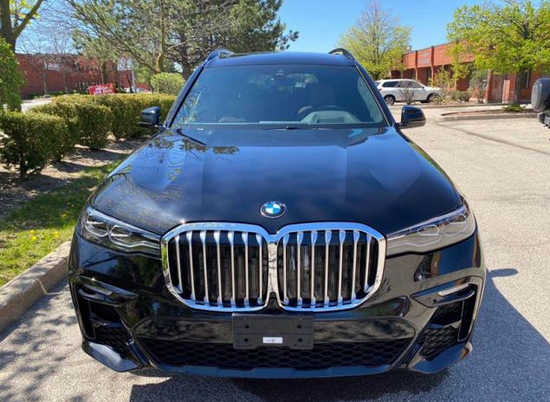 21款宝马x7价格底选择多配置高优惠多