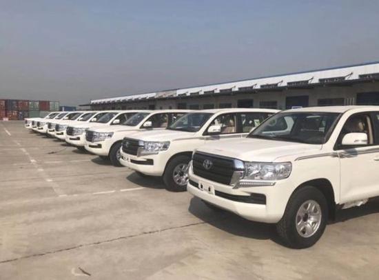 18款丰田兰德酷路泽4.0丐版优惠促销中