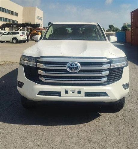 22款丰田酷路泽3300柴油版特价热卖全国