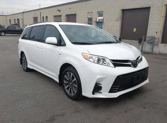 18款丰田塞纳四驱LE七座高销量进口车