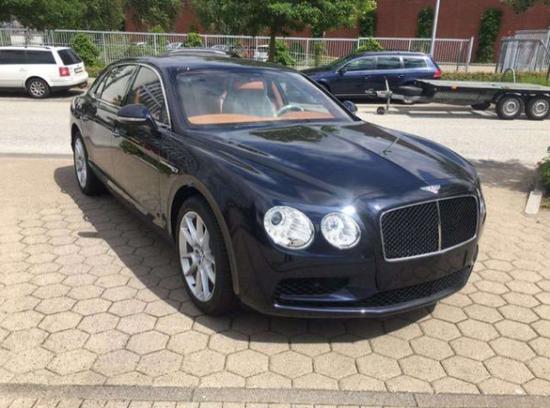 18款宾利飞驰V8S 全新驾乘 港口直营