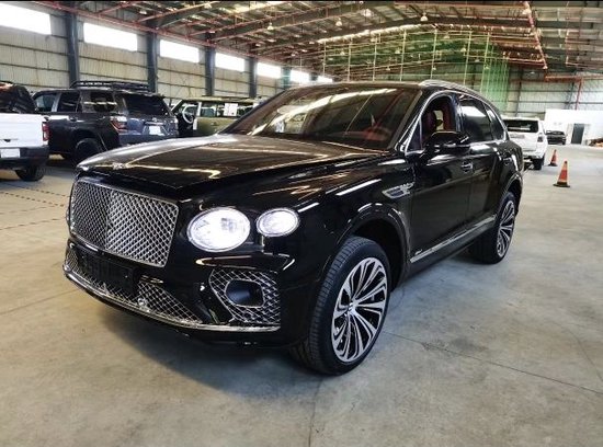 2023款宾利添越3.0T插电混动巨幅让利