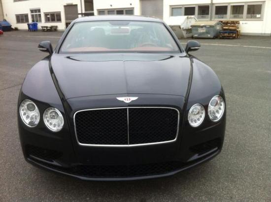 18宾利飞驰V8S纯正的英式血统 奢华延续