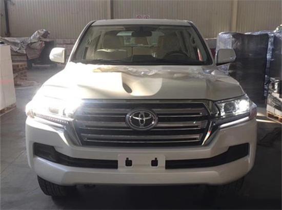 18款中东版丰田兰德酷路泽4000港口报价