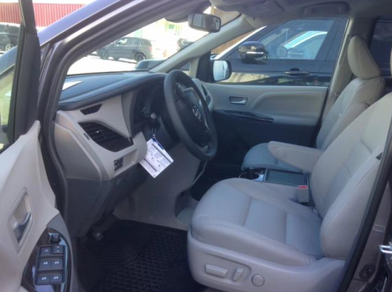 关税下调2018款丰田塞纳家庭出游实用车