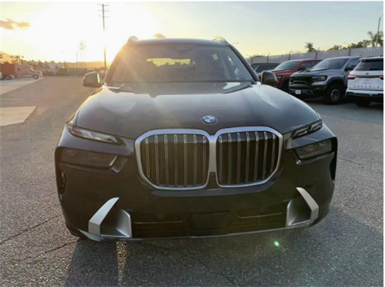 2023款宝马X7现车定金发全国配置详解