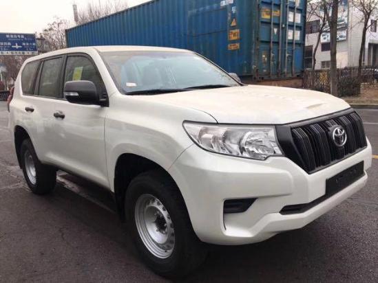 2018款丰田普拉多2700丐版价格中东狂卖