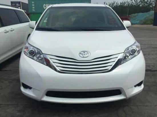 17款丰田塞纳四驱LE标配 清仓促销中