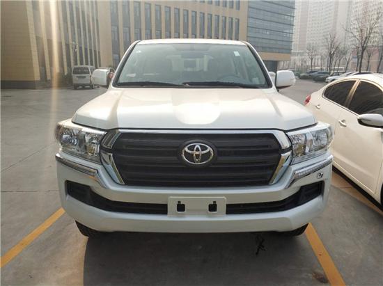 18款中东版丰田酷路泽4000现车特价中