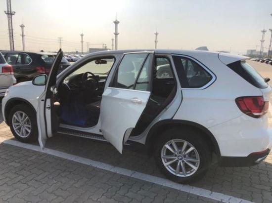 18款宝马X5笔直的腰线充满力量