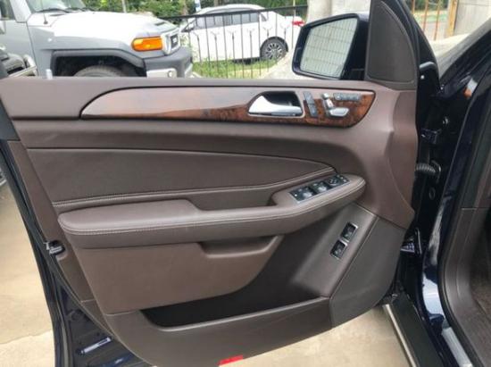 奔驰GLS450优惠促销特价车型配置解析