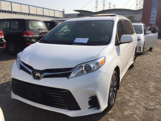 20款丰田塞纳加版3.5四驱/墨版两驱报价