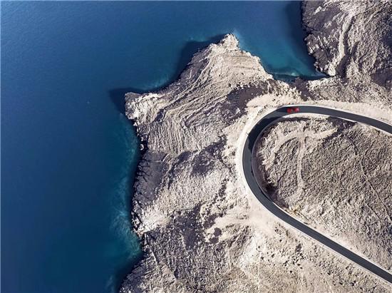 20款劳斯莱斯库里南报价 SUV性能毫不逊