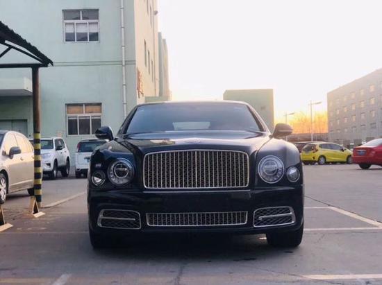 2020款宾利慕尚加长版奢华内饰舒适座驾