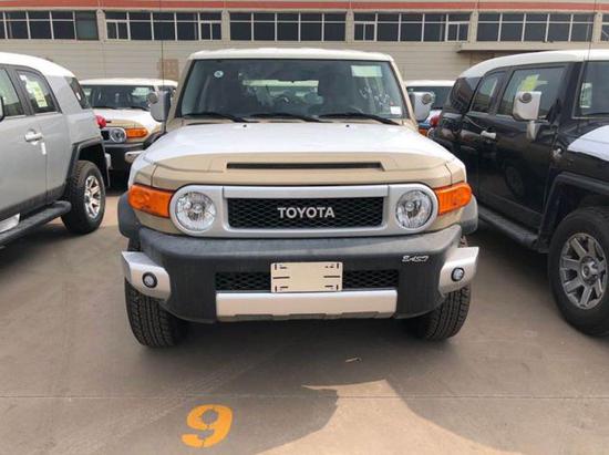 天津港特价丰田FJ酷路泽两气囊气泵越野