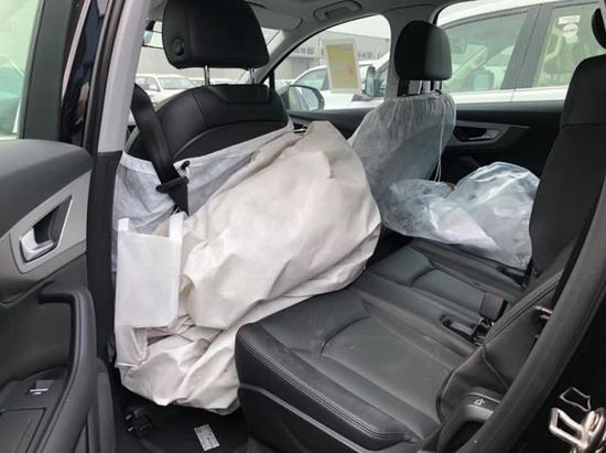 20款奥迪Q7港口现车出售国六到港报关中