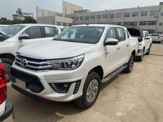 2020款丰田海拉克斯4.0排量40万活动价