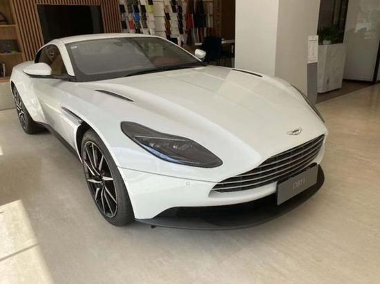 全新阿斯顿马丁DB11自然相拥座驾来袭