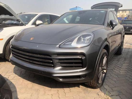 20款保时捷卡宴Coupe墨版国六缤纷优惠价