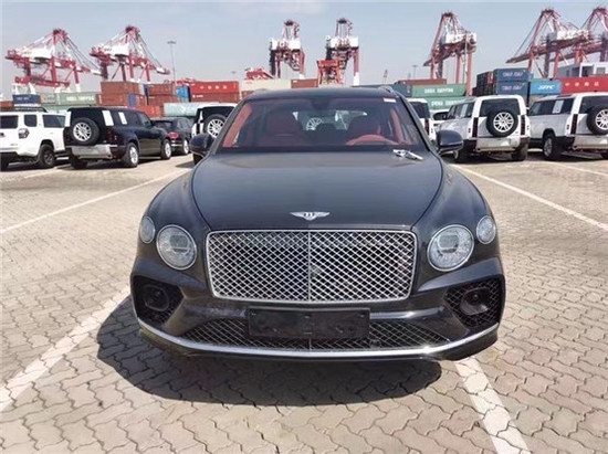 22款宾利添越港口现车实拍解析尊享奢华