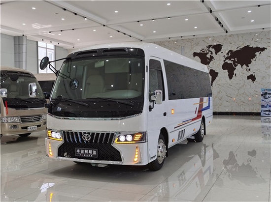 丰田考斯特12座凌志版 奢华商务车价格