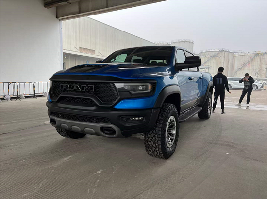 2022款道奇霸王龙现车 最贵皮卡大降价