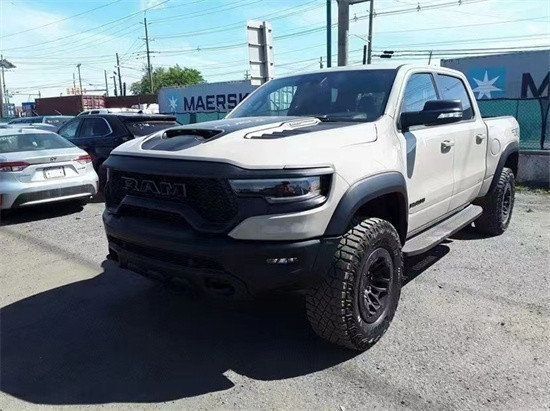 23款道奇霸王龙五一冲量跌破88万元出售