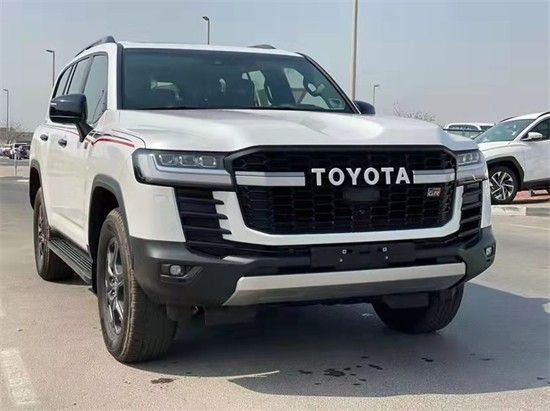 2023款丰田酷路泽LC300本月钜惠80余万