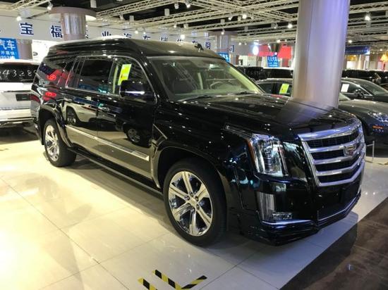 凯迪拉克凯雷德总统一号改装四座加高顶