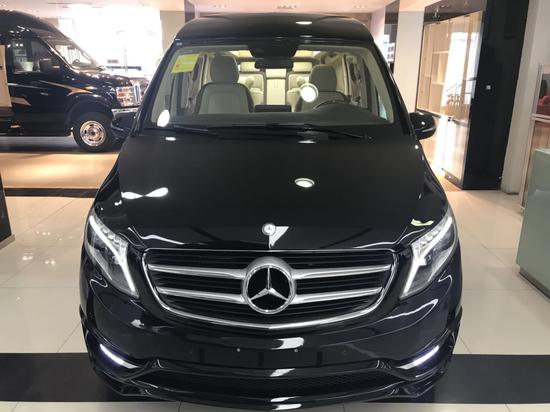 奔驰V260七座商务改装车高端与实用的结