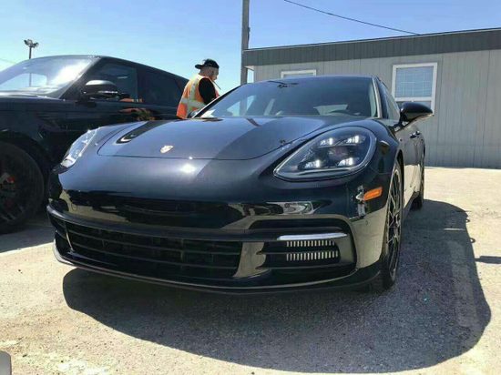18款保时捷Panamera4S现车充足特价出售
