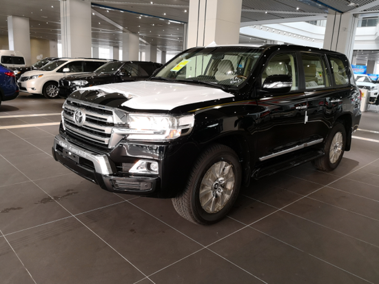2018款丰田酷路泽4600特价陆巡V8全速降