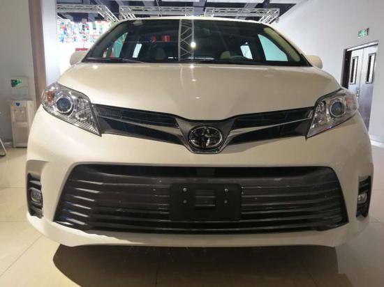 18款丰田塞纳最新报价优惠丰富配置详情