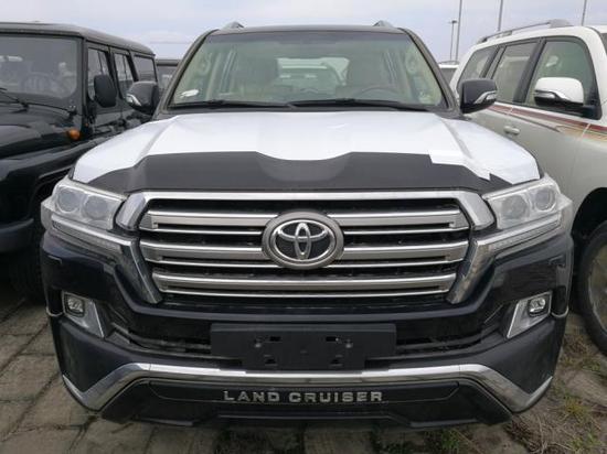 18款丰田酷路泽4000 全尺寸SUV车型越野