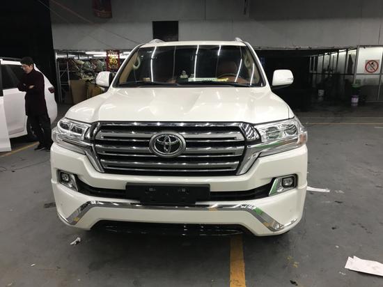 2018款丰田酷路泽4000 进口V6气质出众