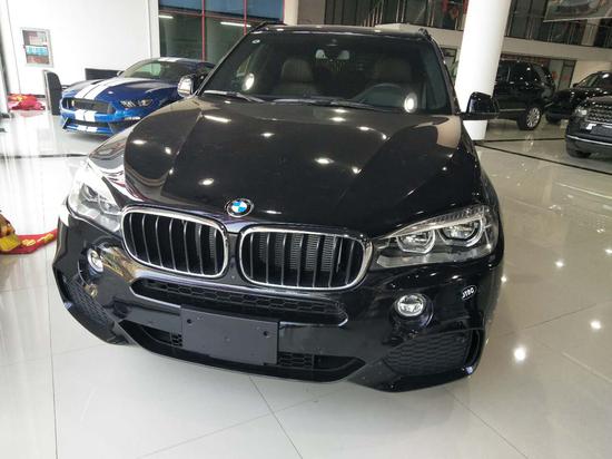 18新款宝马X5外观豪气内饰时尚价格美丽