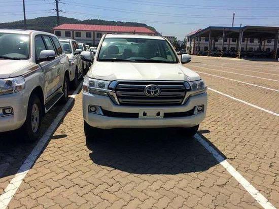 丰田酷路泽4600 大量现车批发价献礼津门