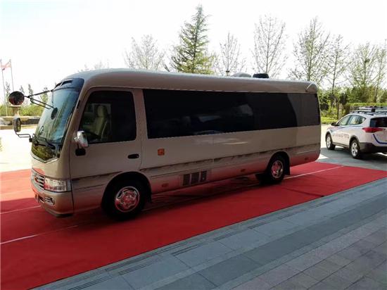 2018款丰田考斯特两会指定用车疯狂来袭