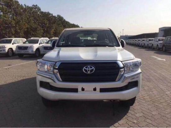 2018款进口丰田兰德酷路泽4000打折促销