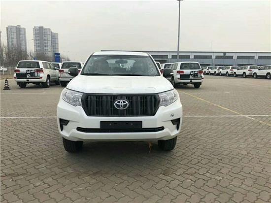 18款丰田霸道2700中东版天津港行情走势