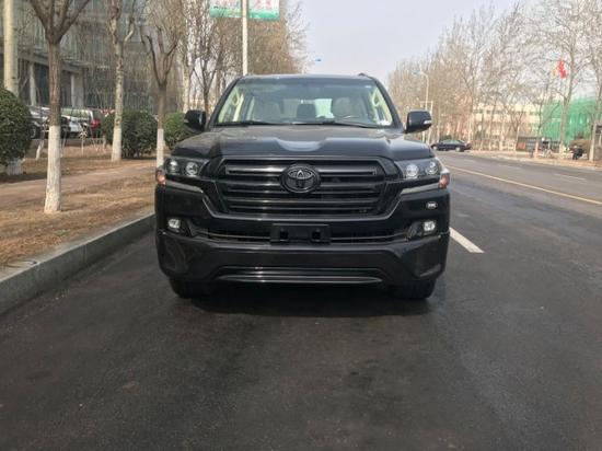 丰田酷路泽4000熏黑天窗版七座手续气泵