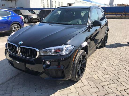 18款宝马X5大量现车配置齐全价格最低