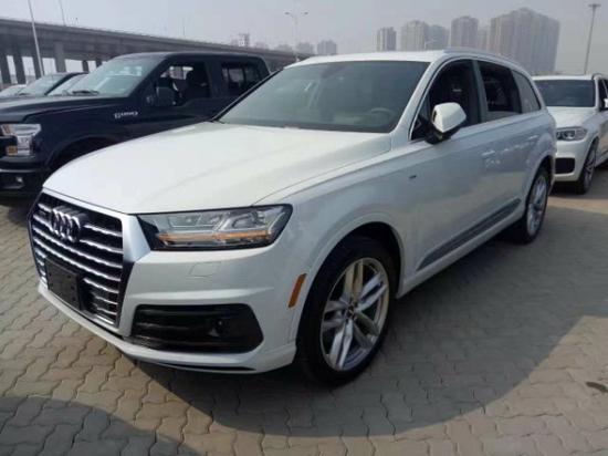 17款奥迪Q7平行进口 新车到店优惠促销