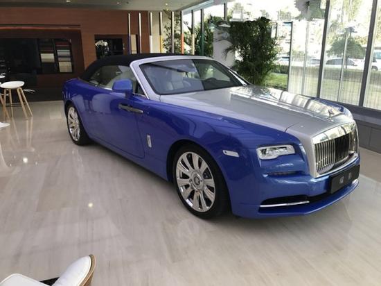 2018款劳斯莱斯曜影敞篷全国最低价促销