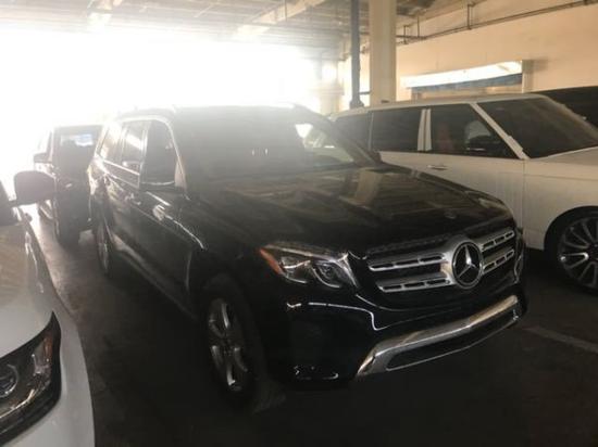 2018款奔驰GLS450最新报价强劲配置越野