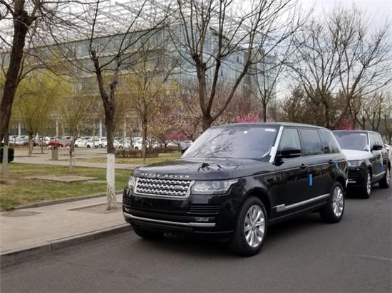 2018款路虎揽胜创世加长现车闪耀全港