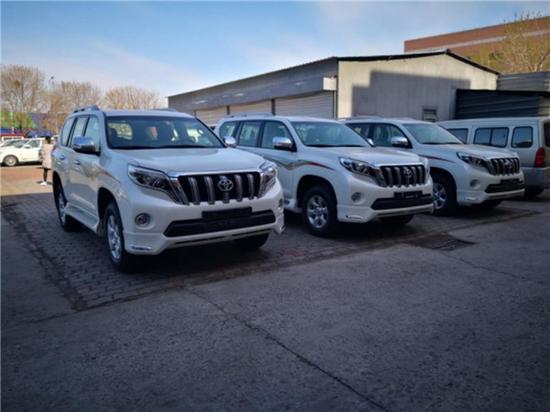 17款中东版丰田霸道2700丐版最新优惠价