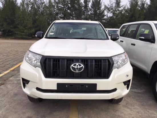 18款丰田霸道2700港口现车最高优惠特价