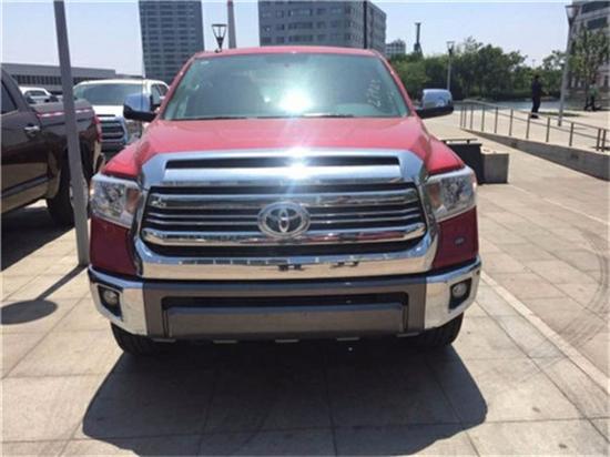 进口18款丰田坦途TRD店内现车降价促销